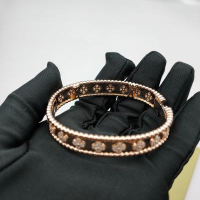 China 15 - 20CM 75% 18K Gold Bracelets 2.0carat VVS Diamonds 18k Love Bracelet for sale