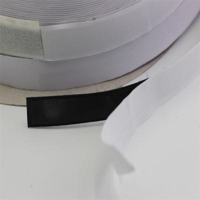 China Hangzhou Xinyang Sustainable Tape Customized Round Hook And Loop Sticky Backed Adhesive Tape for sale