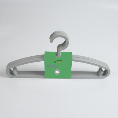 China Wholesale Minimalist Plastic Clothing Hanger Colored Children Kids Flat Plastic Hangers 5 Packs Te koop