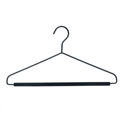 China Traditional High Quality Durable Black Metal Wire Hanger Velvet Coat Suit Hanger For Clothing zu verkaufen