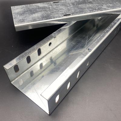 China Heavy Duty Custom Size Slotted Metal Steel Cable Trunking with Cover for sale