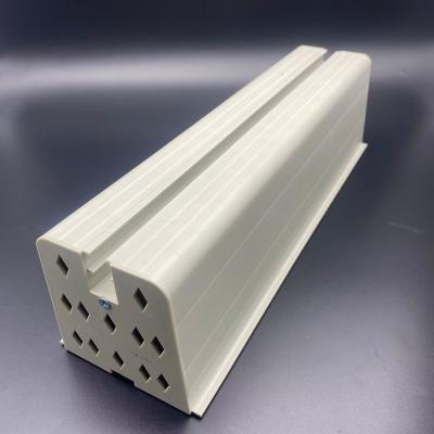 China Brackets de montaje del aire acondicionado antisismico de plástico blanco en venta