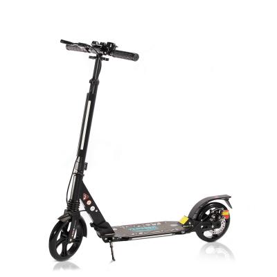 Chine Scooter adulte de la bandoulière 100KGS avec le scooter de pied de roue du patineur 2 du frein à main 90cm à vendre