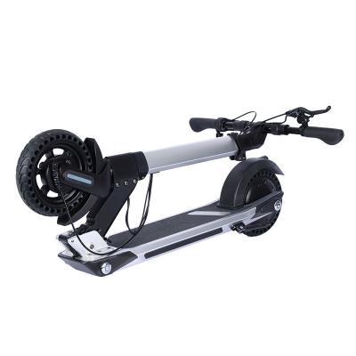 Chine Le vide de 8 pouces 15,6 roue électrique du scooter 3 de coup-de-pied de M/H allument le scooter ROHS à vendre
