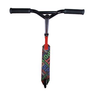 Chine Le scooter de cascade de CPSC badine l'alliage d'aluminium de pro scooter de cascade de coup-de-pied de 68cm à vendre