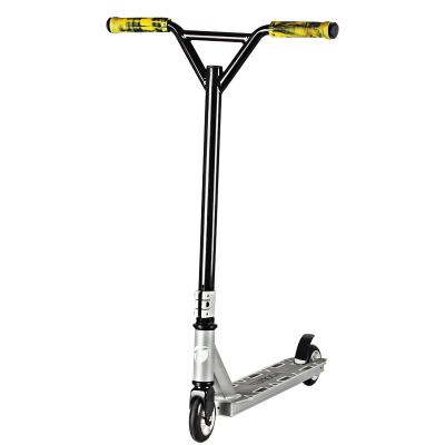 Chine Les pro roues bon marché de la coutume deux de qualité donnent un coup de pied le scooter de cascade pour des enfants à vendre
