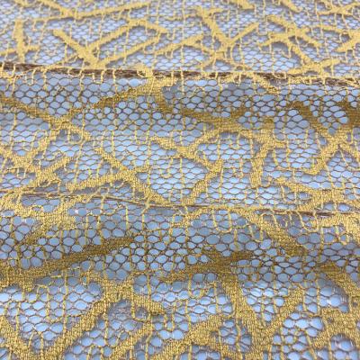 Chine Tissu nigérien africain adapté aux besoins du client 150cm de dentelle de Chantilly d'or pour la robe de femmes à vendre