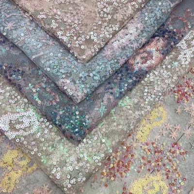 Chine La broderie florale d'étoile d'amour a perlé Mesh Fabric Glitter Sequins Tulle à vendre
