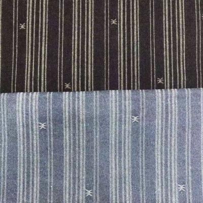 Chine La copie teinte par fil a barré le tissu de coton de denim pour le bleu d'indigo de jeans à vendre
