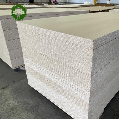 China Industrial 18mm Germany production line E1 glue PB particle board chipboard for sale