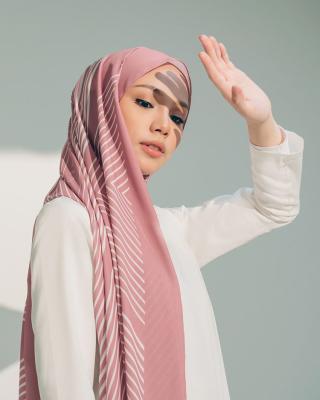 China Fashion design custom printed satin shawl malaysia muslim matte satin women muslim hijab for sale