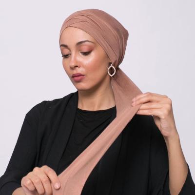 China Fashion trendy lady ready to wear islamic lady with hijab cross snap hat wrapped under hijab tank top hijab scarves for sale