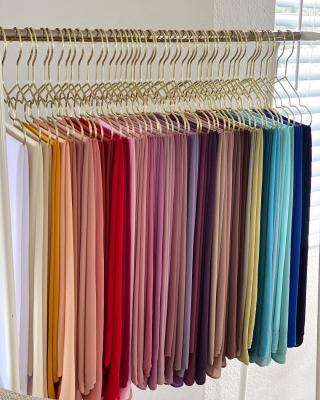 China 2021 fashion wholesale 180*70cm thick foam chiffon borongtudung malaysia hijab muslim shawl scarf for sale