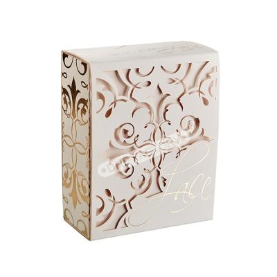 China Caja de tarjetas de papel impreso de lujo para el embalaje exclusivo de regalos corporativos en venta