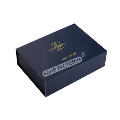China Caixa de presente magnética personalizada de luxo com estampagem em folha de ouro Embalagem de material rígido à venda