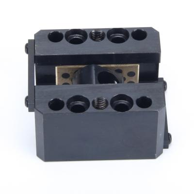 Chine Les pièces des véhicules à moteur standard de moulage par injection DIN S45C glissent des unités de noyau à vendre