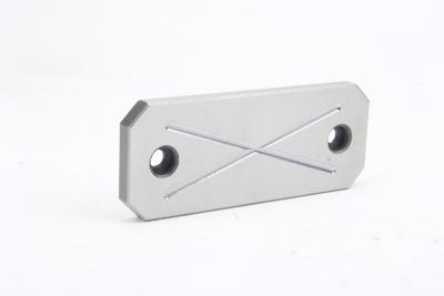 Chine Plats d'usage formés par X des véhicules à moteur de pièces de moulage par injection 52HRC à vendre