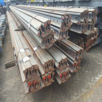 China 54E1/60E1 klasse R260 spoorweg 54E1 stalen rails voor staatsspoorwegen trein spoor spoor Te koop