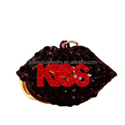 China Wholesale 3d Rhinestone Zinc Alloy Kiss Lip Souvenir Metal Key Chain for sale