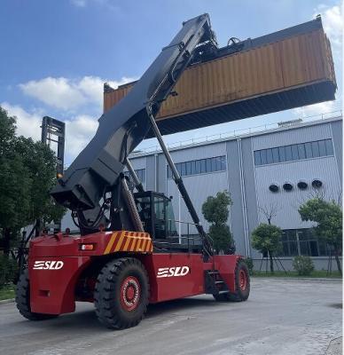 China Versatile High-Capacity Container Reach Stacker For Ports And Yards for sale