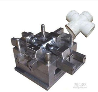 中国 130mm エジェクターストローク 120トンの注射鋳造機 安価 耐久性 販売のため