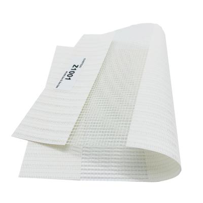 China Roller Shades Blackout Sunscreen Zebra Blinds Fabric 31% Polyester 69% PVC for sale