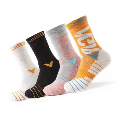 China 2022 Running Men's Basketball Socks OEM Amazon Style Warm Sports Socks Anti-skid Cotton Breathable Socks for sale