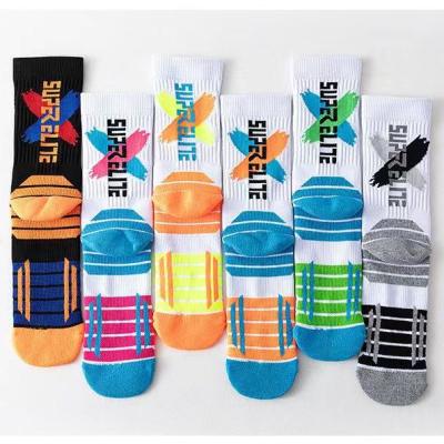 China Custom Logo Breathable Mountaineering Basketball Sports Recycling Socks Sweat Absorbent Breathable Running Best for sale