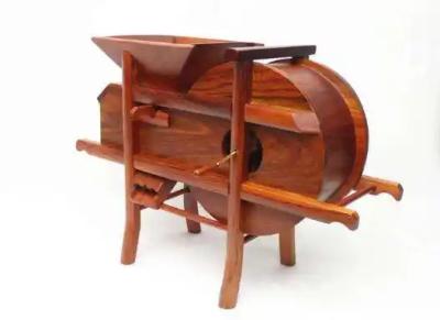 China Wood CNC Artworks Customized Color Shape OEM/ODM Accepted Shelf Bracket Bracket Hardware for sale