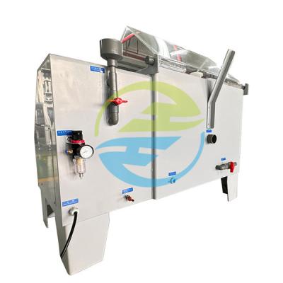 Cina Macchina di prova dello spruzzo di sale 120V 60Hz alimentazione 108L capacità Simula accuratamente ambiente dello spruzzo di sale con regolatore automatico del livello dell'acqua in vendita