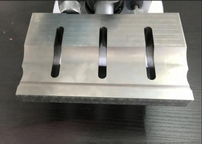 Cina Saldatura a ultrasuoni Horn di precisione di calcolo di FEM con il tempo di impiego lungo in vendita