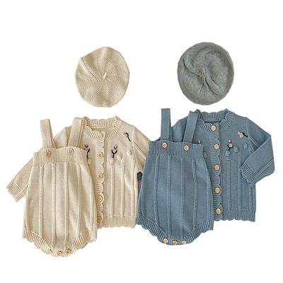 China 100% Cotton Autumn Winter Baby Sweater Flower Suspender Long Wrap Knitted Overalls Baby Outfit Two Piece Set for sale