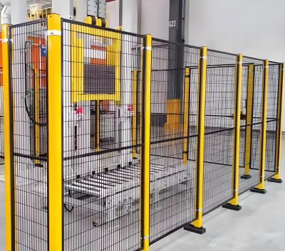 China 2M High Production Line Workshop Metalen gaas omheining voor robot grensmuur Te koop