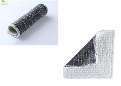 Chine Le terrain de golf accumule le géotextile imperméable Clay Liner Seepage Control 55×6 GCL à vendre
