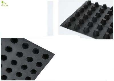 Chine drainage noir Geocomposite de taille de 8mm pour établir le circuit de refroidissement souterrain à vendre