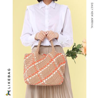 China Fashion Fashion Custom Make PU Woven Bag Soft Leather Beach Cross - Body Bag Handmade Knitted Tote Bag for sale