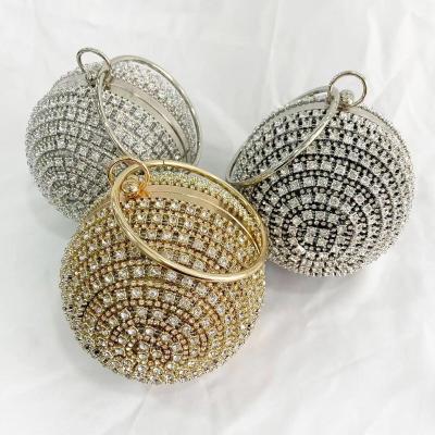 China Shiny 2022 Rhinestone Luxury Metal Ball Chain Party Women Handbags Crystal Evening Clutch Bag Fashionable Clutch Bag for sale