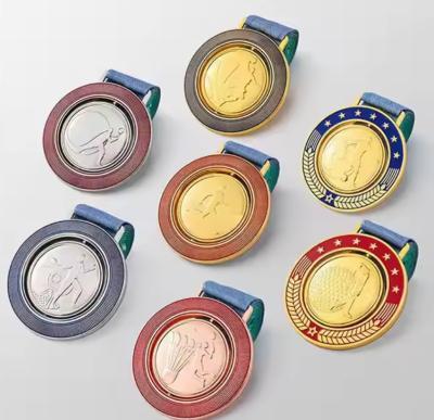 Cina Non ci sono trofei e medaglie minime Cina Produttore Disegno Medaglia promozionale in metallo Medaglie personalizzate per la corsa in vendita