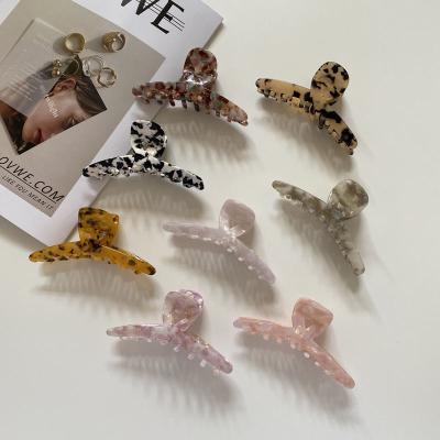 China Hair Claw Clips DIANXIANG 2022 fall acetate plate hollow cross section grasping hair accessories acetate hair claw clips for thick hair women for sale