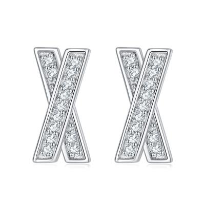 China Romantic Zircon ladies s925 silver earrings sterling silver wholesale fashion jewelry heart-shaped earrings temperament silver earrings for sale