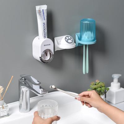 China Hot Selling Viable Wall Mounted Bathroom Storage Box Free Punch Toothbrush Holder for sale
