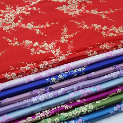 China Blackout Eco-friendly Woven Jacquard Blackout Double Faced Men Girls Cloths Fabric Brocade damask Fabric for sale