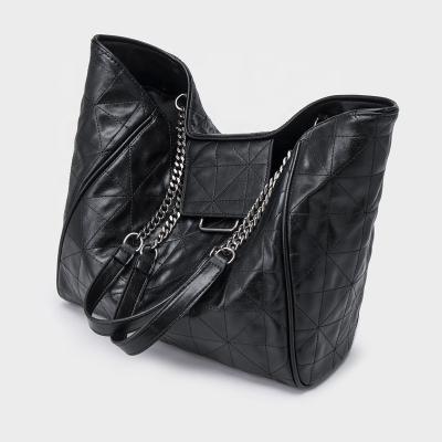 China PORTABLE Women 2023 Bolsas Femeninas New Black Soft tote bag single shoulder bucket all-in-one bag high-volume shopping bag trend for sale