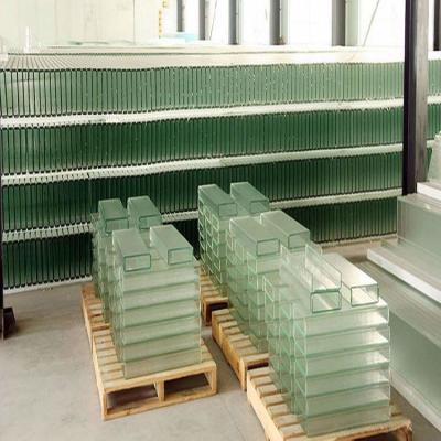 China 260x60x7 mm Thickness U shaped channel Glass for building showroom for sale