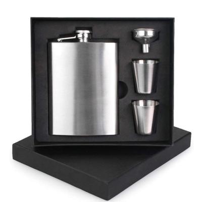 China Viable Hip Flask Set Silver 8 Ounce (304/18-8 SS) Gift 100% Stainless Steel Flask For Liquor/Alcohol.Flask For Bar And Home Men/Women .For for sale