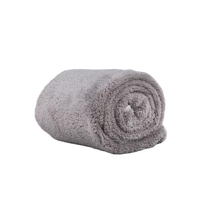 China QUICK DRY Luxurious Gym Towel Plush Coral Fleece Coral Velvet Towel for sale