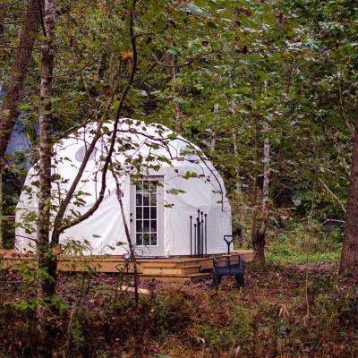 China Luxury and Modern Geodesic Army Dome Tent with Toilet Room Licing Dome-04 for sale