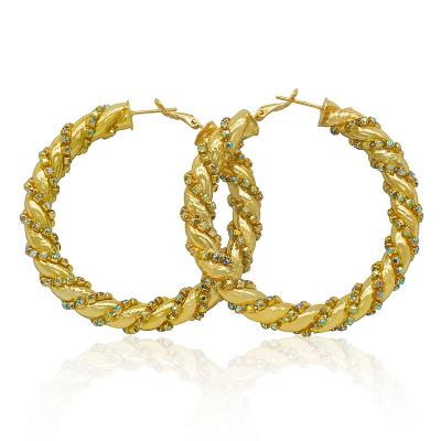 China Beautiful CLASSIC high quality 18K gold plated fashion jewelry luxury earrings gold simple design for party girls for sale