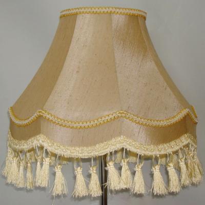 중국 Fringed Hard Back TC Fabric Classical Lamp Shades Victoria Drum / tapered 판매용