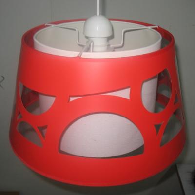 Chine PVC rouge ajustement facile facultatif de pendant intérieur blanc d'abat-jour de coupe de laser de 2 couches à vendre